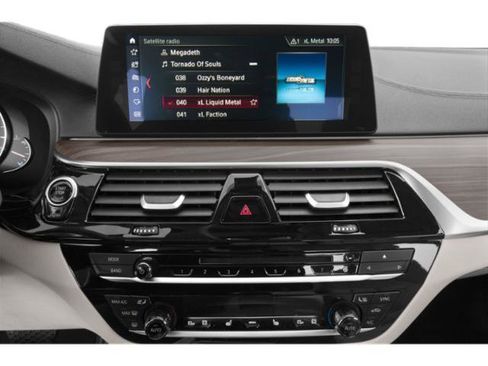Used 2020 BMW 530i w/ Convenience Package RWD image 13