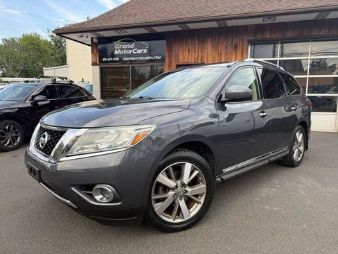 Used 2014 Nissan Pathfinder Platinum AWD/4WD image 1
