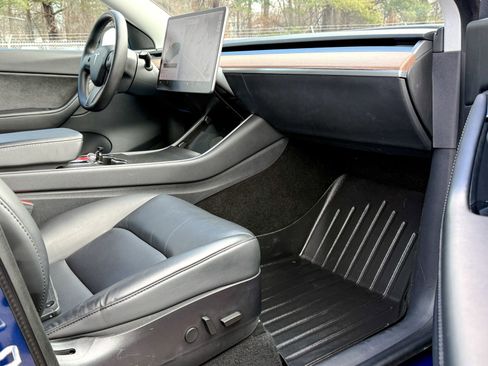 Used 2020 Tesla Model Y Performance image 11