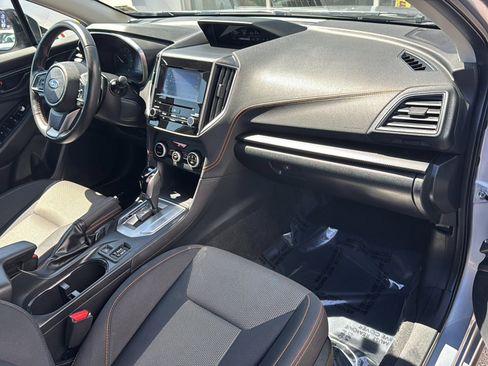 Used 2021 Subaru Crosstrek 2.0i Premium w/ Moonroof Package AWD/4WD image 11
