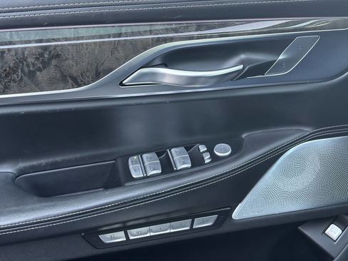 Used 2016 BMW 750i xDrive AWD/4WD image 30