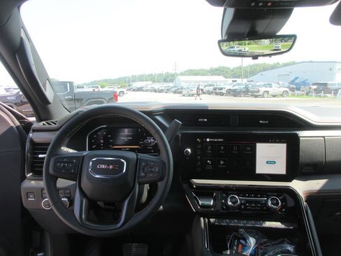 New 2026 GMC Sierra 2500 AT4 w/ AT4 Premium Plus Package AWD/4WD image 17