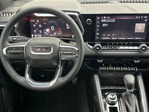 New 2026 GMC Canyon Elevation w/ Convenience Package image 12