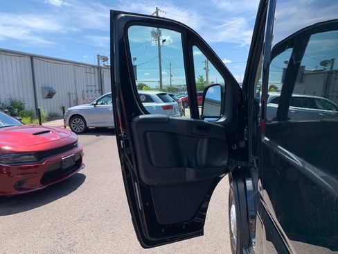 Used 2023 RAM ProMaster 2500 FWD image 13