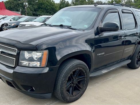 Used 2012 Chevrolet Tahoe LT w/ Luxury Package AWD/4WD image 3