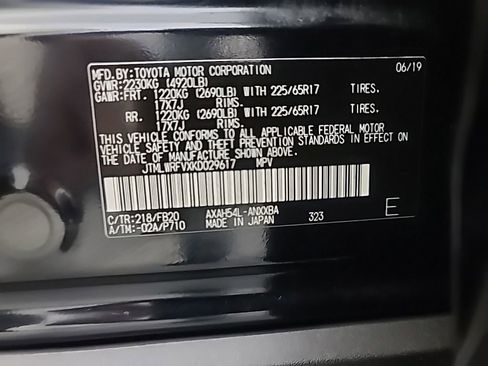 Used 2019 Toyota RAV4 LE w/ Carpet Mat Package AWD/4WD image 38