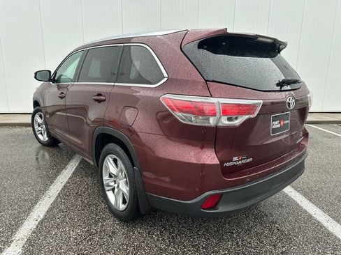 Used 2015 Toyota Highlander Limited w/ Driver Technology Package AWD/4WD image 5