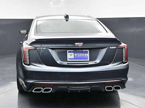 Used 2025 Cadillac CT5 V RWD image 7