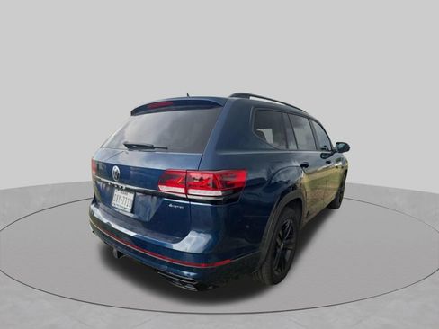 Used 2023 Volkswagen Atlas SEL R-Line AWD/4WD image 3