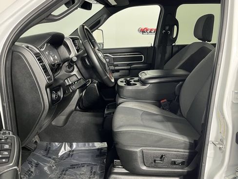 Used 2024 RAM 2500 Big Horn image 24