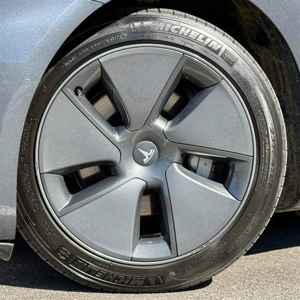 Used 2022 Tesla Model 3 Long Range AWD/4WD image 14