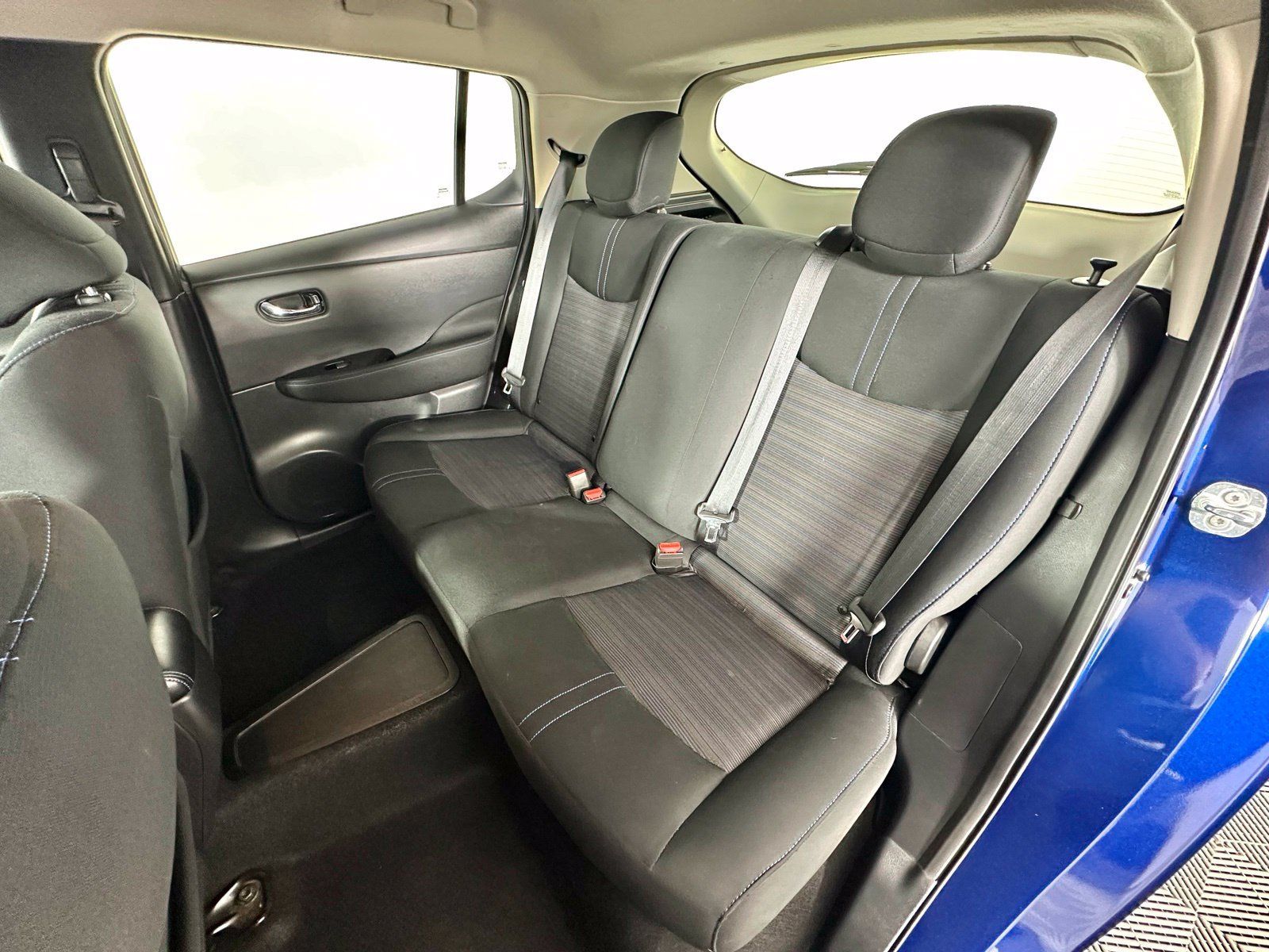 Used 2019 Nissan Leaf SV FWD image 23