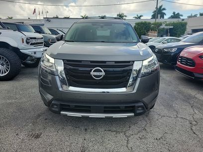 Used 2024 Nissan Pathfinder SL