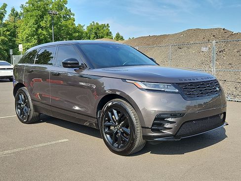 Used 2025 Land Rover Range Rover Velar Dynamic SE AWD/4WD image 1