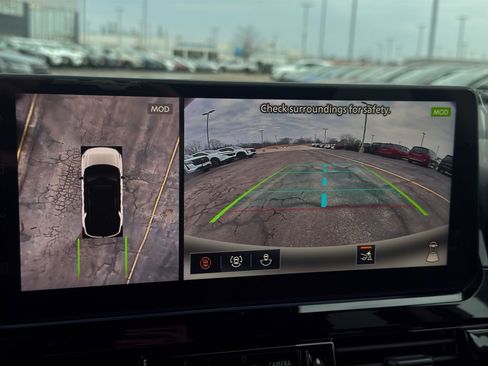 New 2026 Nissan Pathfinder SL image 19