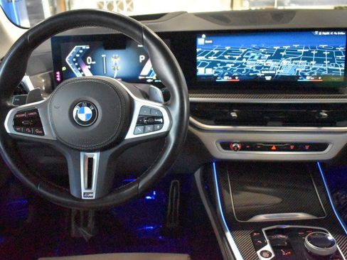 Used 2023 BMW X7 M60i AWD/4WD image 9
