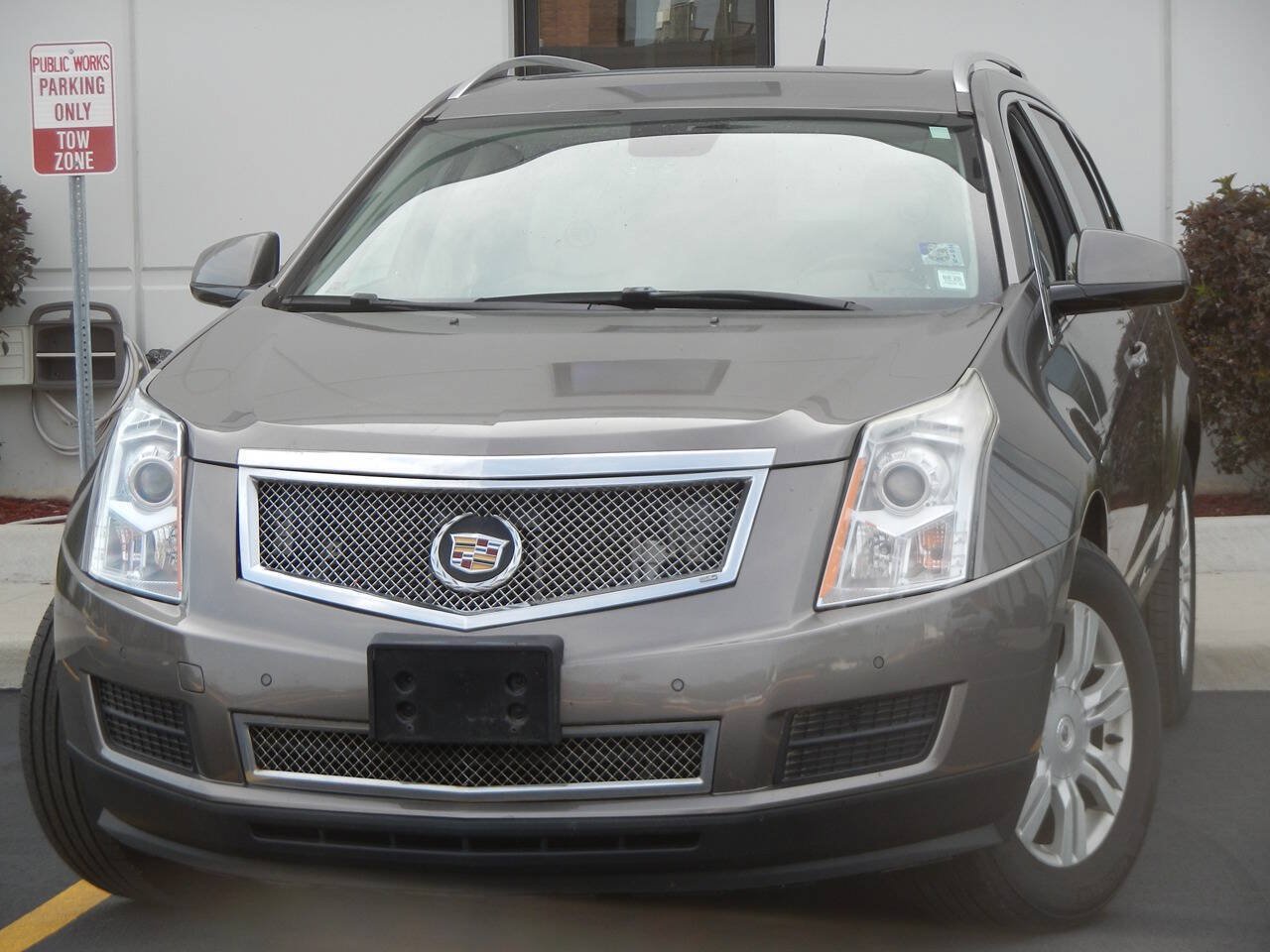 Used 2011 Cadillac SRX Luxury FWD image 4
