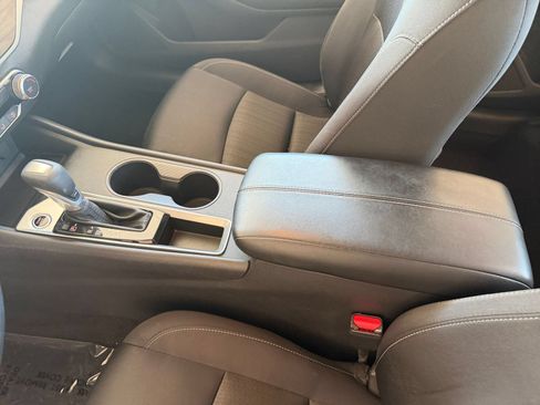 Used 2025 Nissan Altima 2.5 SV FWD image 36
