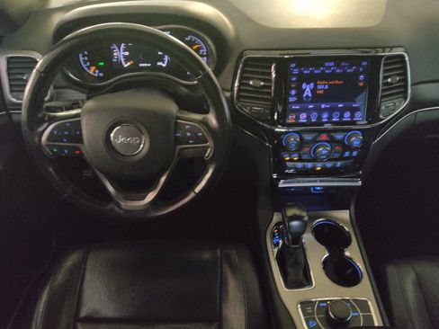 Used 2020 Jeep Grand Cherokee Limited w/ Luxury Group II AWD/4WD image 22