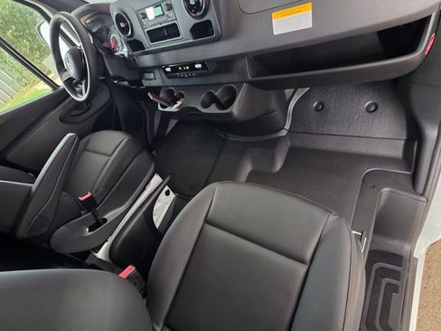 New 2026 Mercedes-Benz Sprinter 2500 image 8