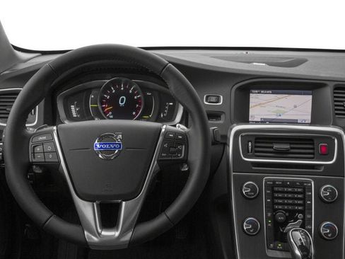 Used 2015 Volvo S60 T5 Premier w/ Convenience Package FWD image 9