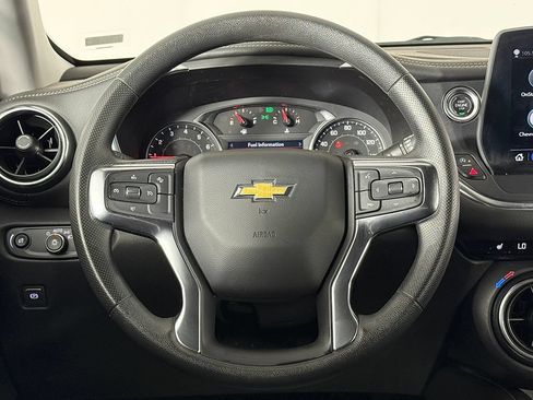 Used 2025 Chevrolet Blazer LT AWD/4WD image 28