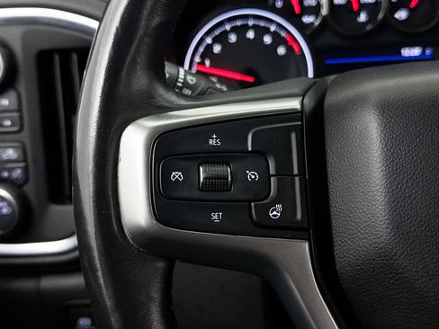 Used 2019 Chevrolet Silverado 1500 LT Trail Boss AWD/4WD image 32