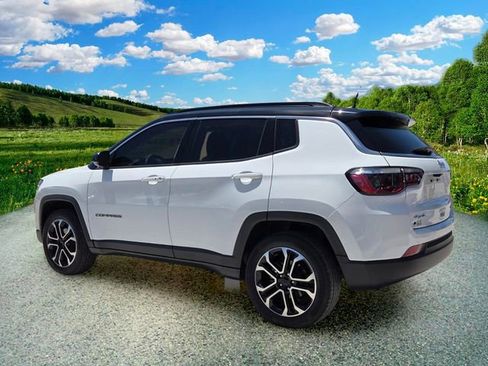 Certified 2022 Jeep Compass Limited AWD/4WD image 4