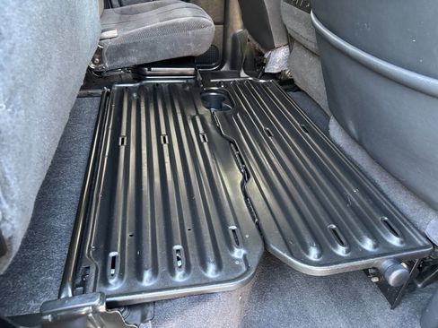 Used 2003 Dodge Ram 2500 Truck SLT image 24