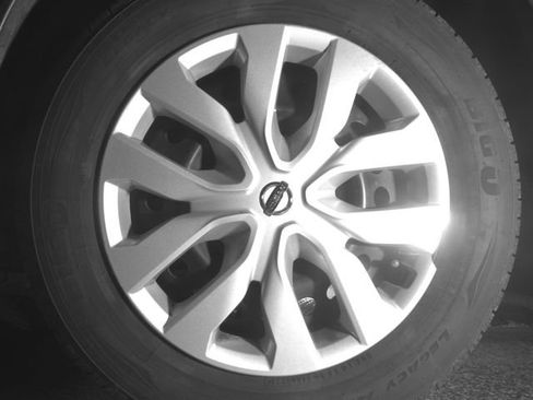 Used 2018 Nissan Rogue S AWD/4WD image 9