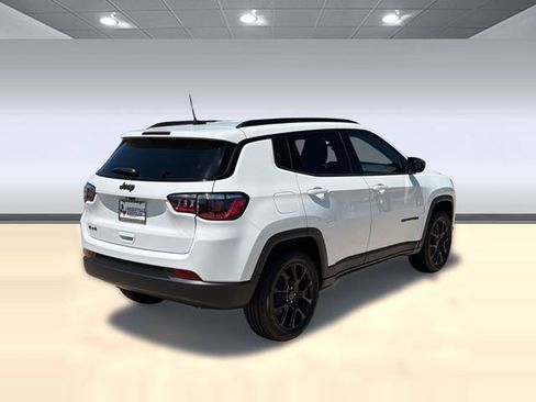 New 2026 Jeep Compass Latitude AWD/4WD image 9