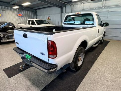 Used 2003 Ford F250 XL RWD image 3