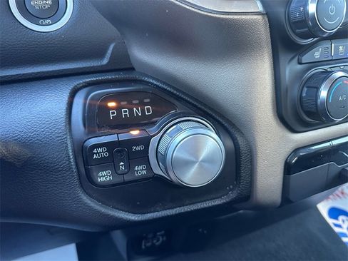 Certified 2022 RAM 1500 Laramie image 32