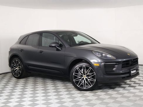 Certified 2026 Porsche Macan AWD/4WD image 9