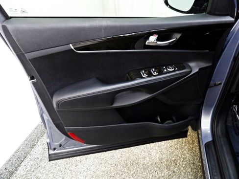 Used 2020 Kia Sorento LX FWD image 7
