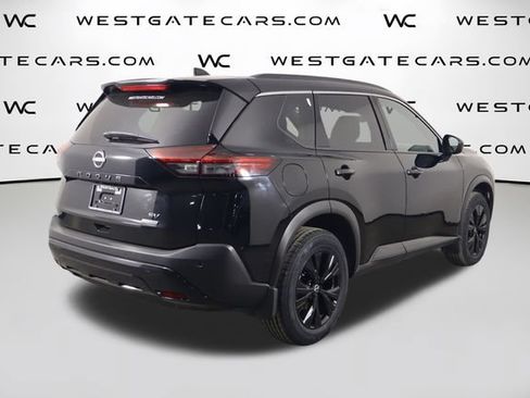 Used 2023 Nissan Rogue SV w/ SV Premium B Package FWD image 43