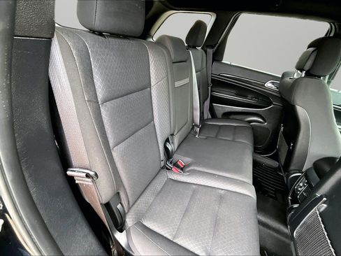 Used 2020 Jeep Grand Cherokee Laredo w/ 18" Wheel & 8.4" Radio Group image 17