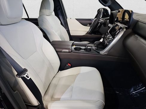 New 2026 Lexus LX 700h Luxury w/ Appearance Package image 10