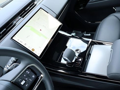 New 2025 Land Rover Range Rover Sport Dynamic SE AWD/4WD image 18