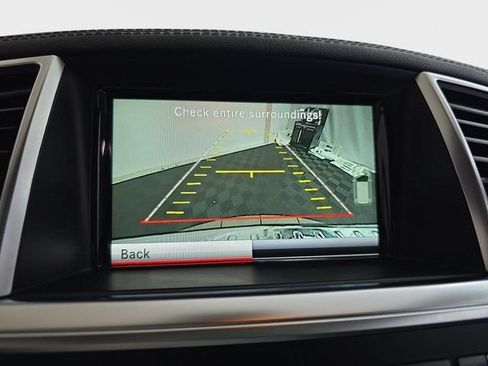 Used 2014 Mercedes-Benz GL 450 4MATIC image 23