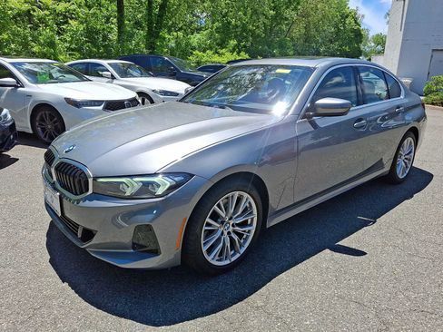 Used 2024 BMW 330i xDrive Sedan w/ Convenience Package AWD/4WD image 3