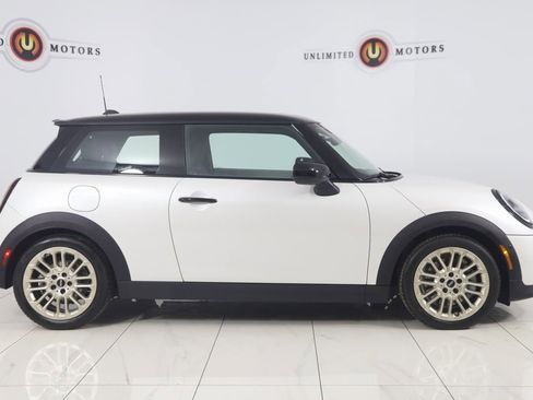 Used 2025 MINI Cooper S image 2