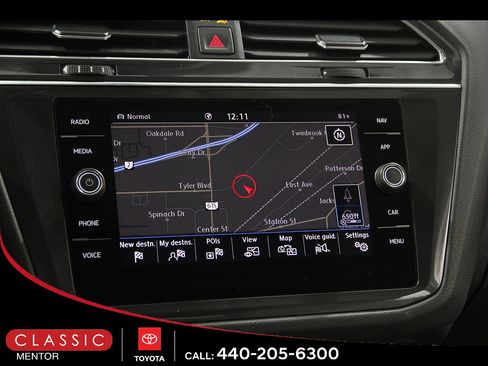 Used 2020 Volkswagen Tiguan SEL w/ 3rd Row Seat Package AWD/4WD image 12