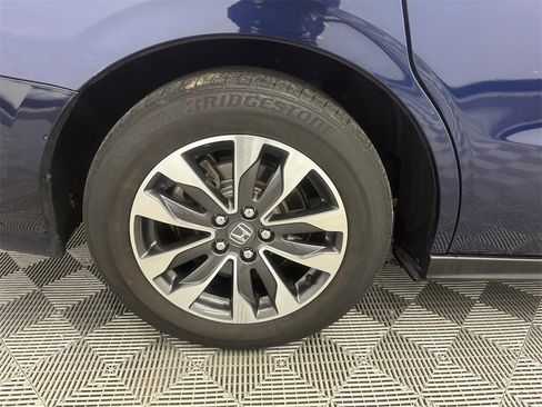 Used 2024 Honda Odyssey EX-L image 18