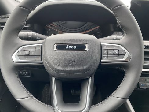 New 2026 Jeep Compass Limited image 13