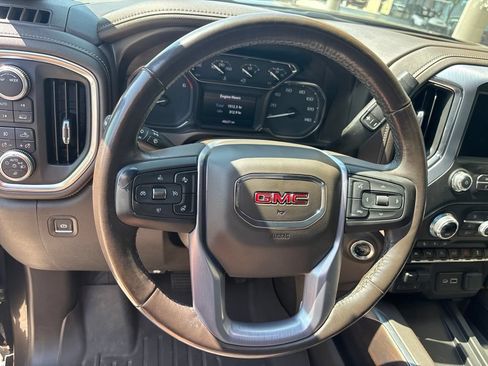Used 2020 GMC Sierra 1500 SLT w/ SLT Premium Plus Package AWD/4WD image 9