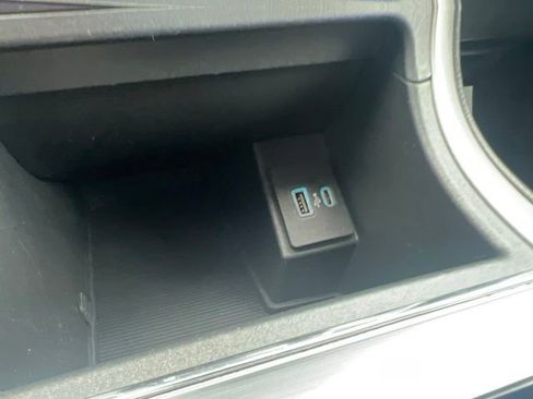 Used 2022 Ford Edge SEL AWD/4WD image 14