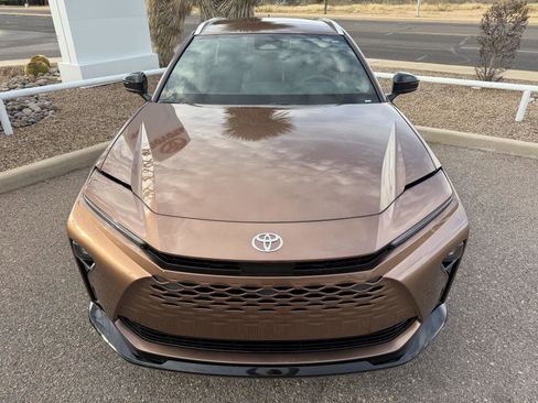 New 2026 Toyota Crown Signia image 8