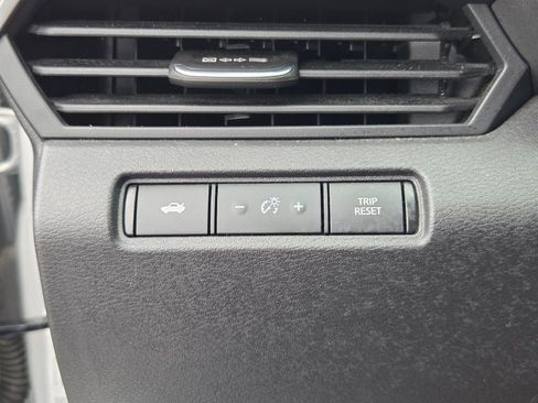 Used 2024 Nissan Altima 2.5 SV image 25