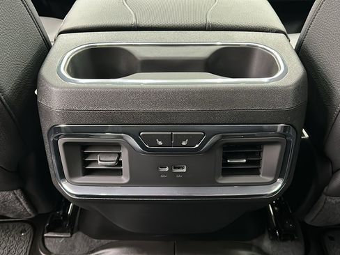 Used 2025 GMC Sierra 3500 Denali image 39
